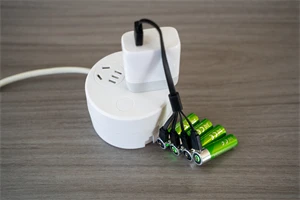 Was sind die vier Phasen wiederaufladbarer Lithium-Ionen-Batterien?